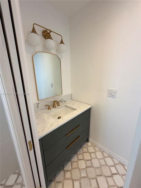 В аренду: $4,950 (4 спален, 3 ванн, 1192 Квадратных фут)