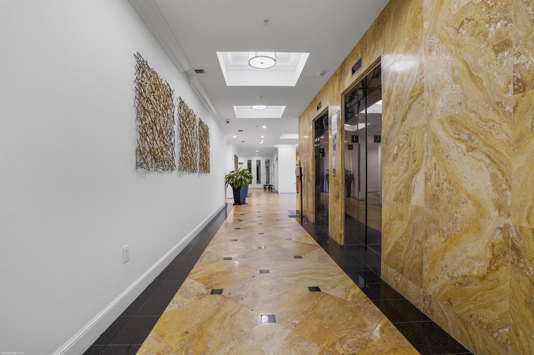 5150 N Ocean Dr 2001 001