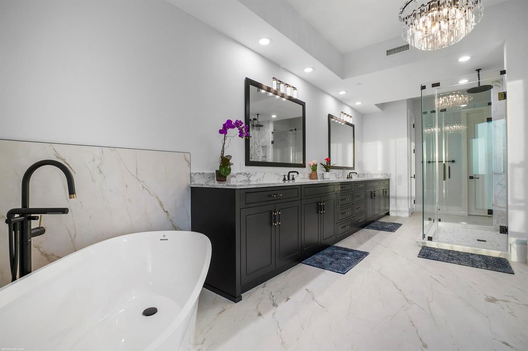 5150 N Ocean Dr 2001 031