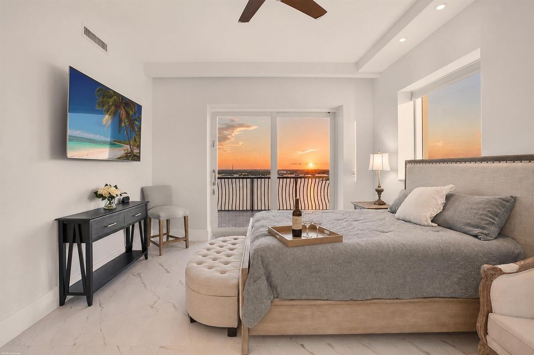 5150 N Ocean Dr 2001 034