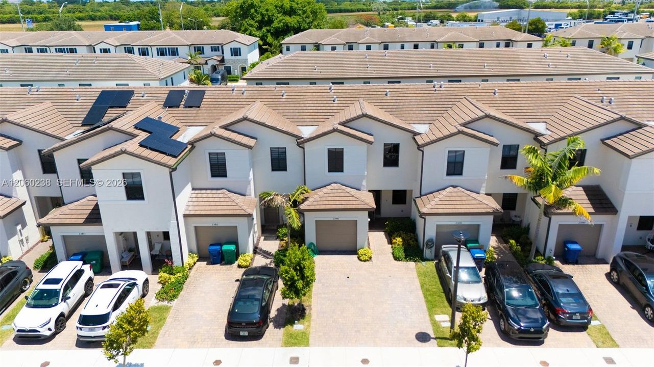 На продажу: $450,000 (3 спален, 2 ванн, 1331 Квадратных фут)