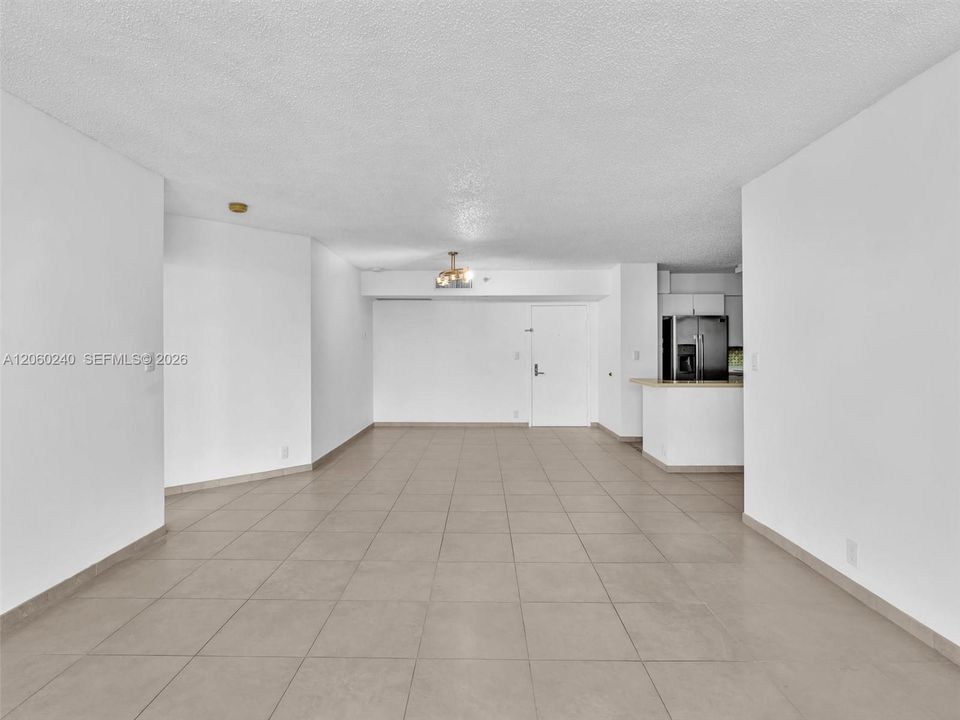В аренду: $3,400 (2 спален, 2 ванн, 1181 Квадратных фут)
