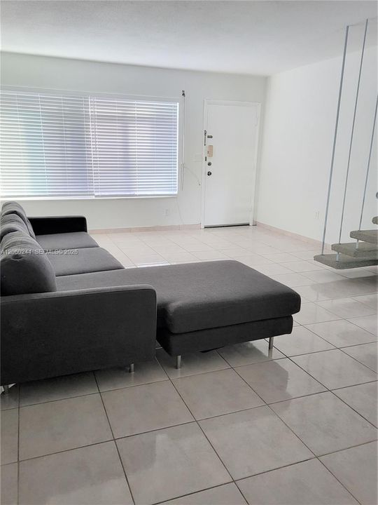 En Renta: $2,600 (2 camas, 1 baños, 1100 Pies cuadrados)