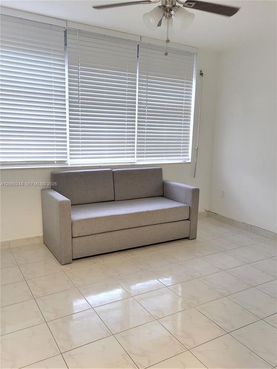 En Renta: $2,600 (2 camas, 1 baños, 1100 Pies cuadrados)
