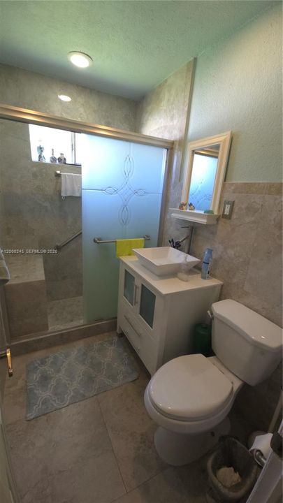На продажу: $499,000 (3 спален, 1 ванн, 1345 Квадратных фут)