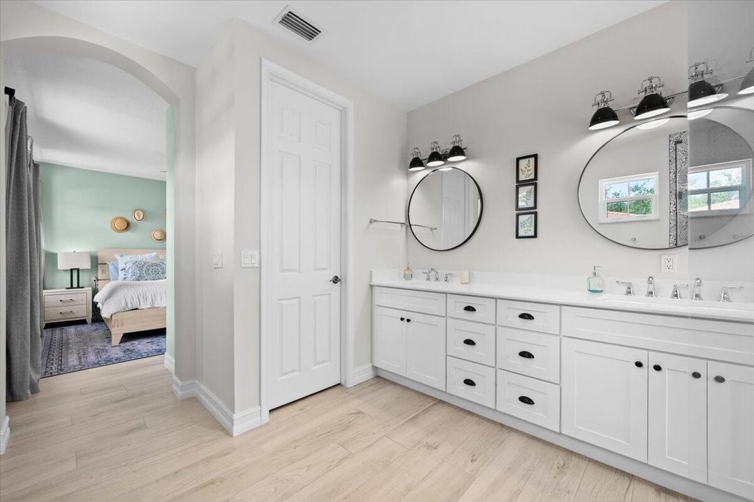 Owner's Suite Bathroom