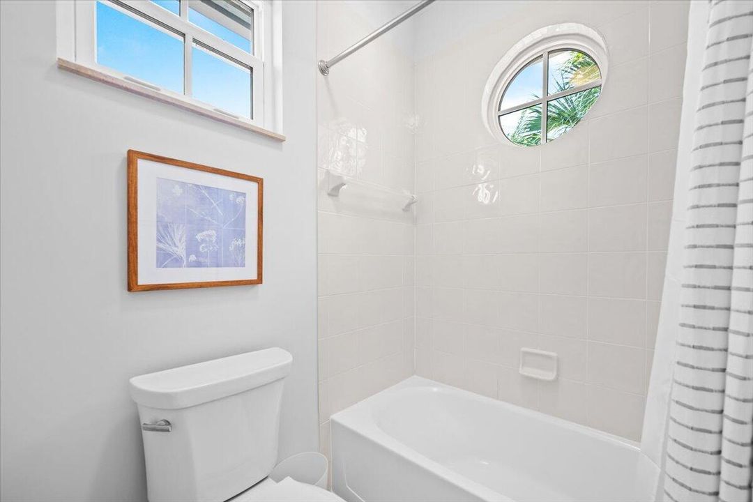 2nd Bathroom