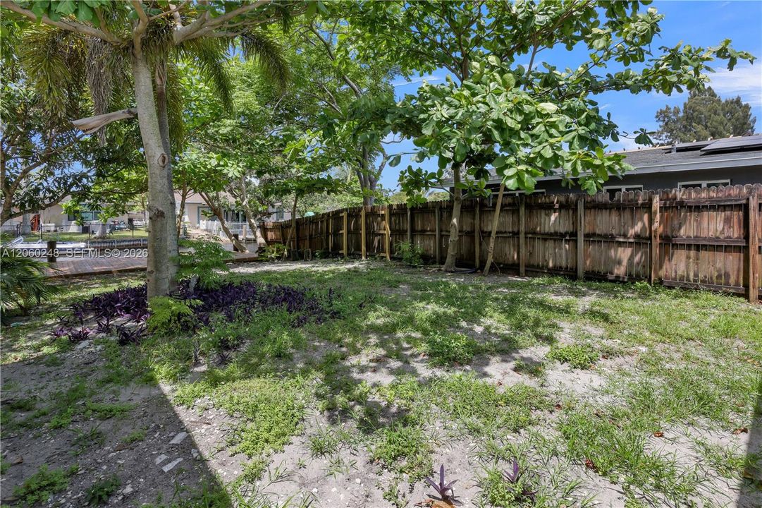 En Venta: $749,000 (3 camas, 3 baños, 1347 Pies cuadrados)