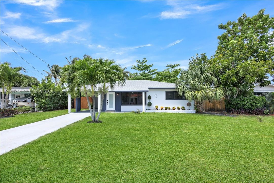 En Venta: $749,000 (3 camas, 3 baños, 1347 Pies cuadrados)