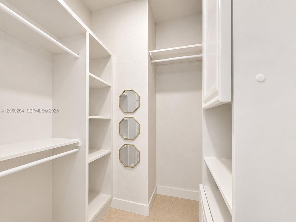 На продажу: $332,900 (3 спален, 2 ванн, 1315 Квадратных фут)