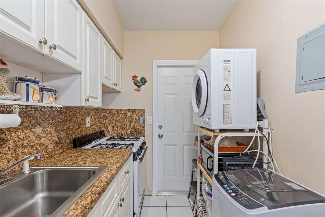 En Venta: $1,000,000 (0 camas, 0 baños, 2103 Pies cuadrados)