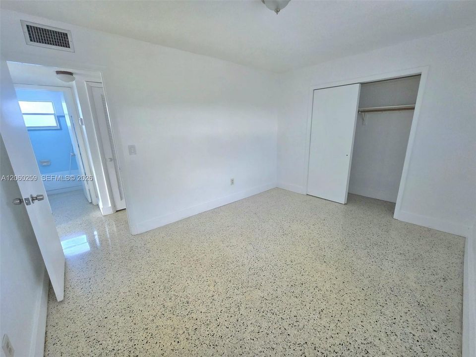 En Renta: $2,400 (2 camas, 1 baños, 760 Pies cuadrados)