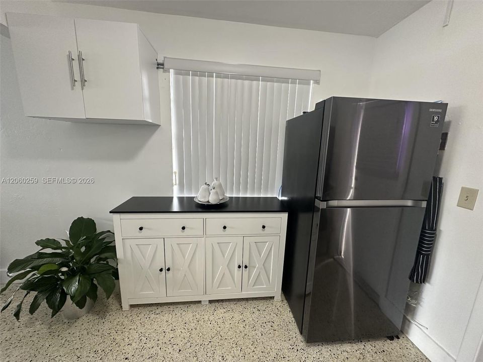 En Renta: $2,400 (2 camas, 1 baños, 760 Pies cuadrados)