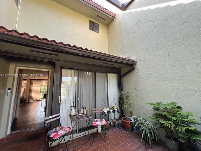 En Venta: $595,000 (3 camas, 2 baños, 1712 Pies cuadrados)
