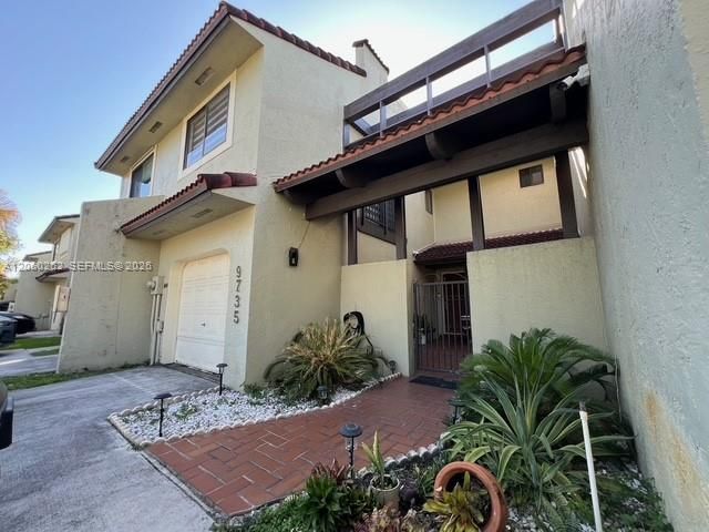 En Venta: $595,000 (3 camas, 2 baños, 1712 Pies cuadrados)
