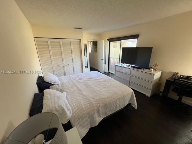 En Venta: $595,000 (3 camas, 2 baños, 1712 Pies cuadrados)
