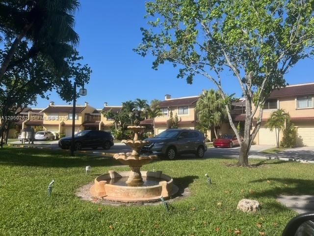En Venta: $595,000 (3 camas, 2 baños, 1712 Pies cuadrados)