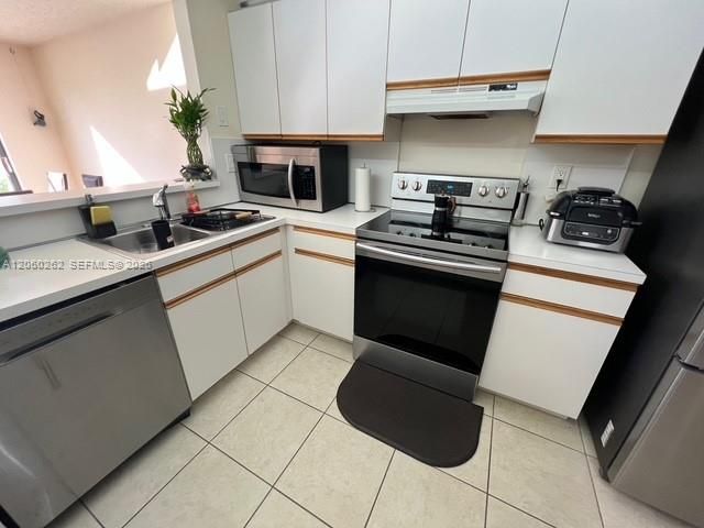 En Venta: $595,000 (3 camas, 2 baños, 1712 Pies cuadrados)
