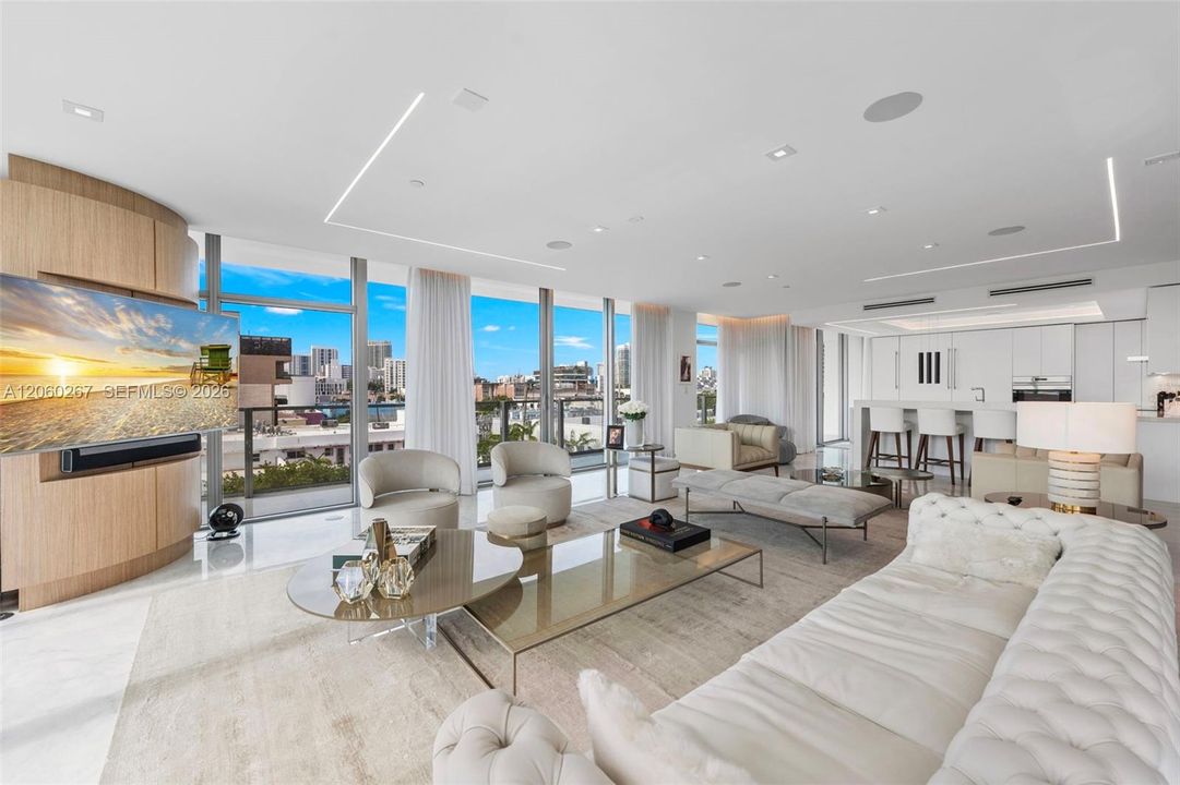 For Sale: $5,595,000 (3 beds, 3 baths, 2734 Square Feet)