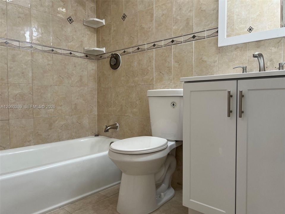 В аренду: $3,400 (3 спален, 2 ванн, 1720 Квадратных фут)