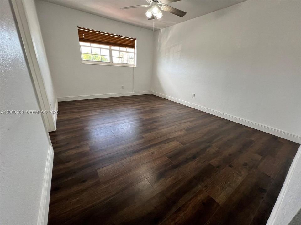 В аренду: $3,400 (3 спален, 2 ванн, 1720 Квадратных фут)