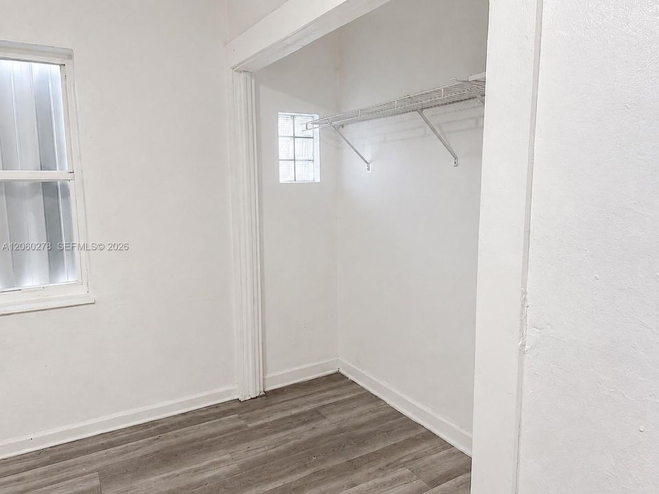En Venta: $599,000 (4 camas, 3 baños, 1458 Pies cuadrados)