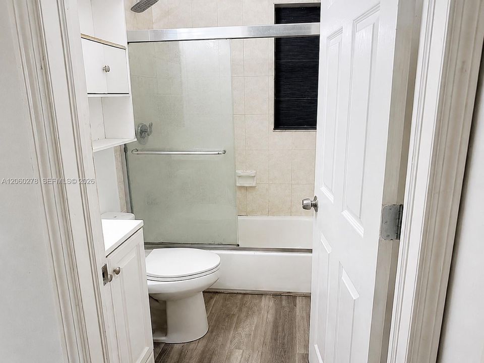 En Venta: $599,000 (4 camas, 3 baños, 1458 Pies cuadrados)