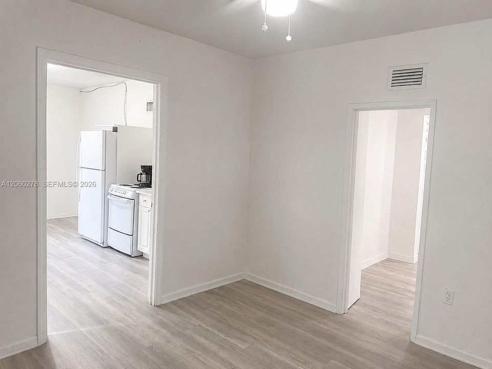 En Venta: $599,000 (4 camas, 3 baños, 1458 Pies cuadrados)