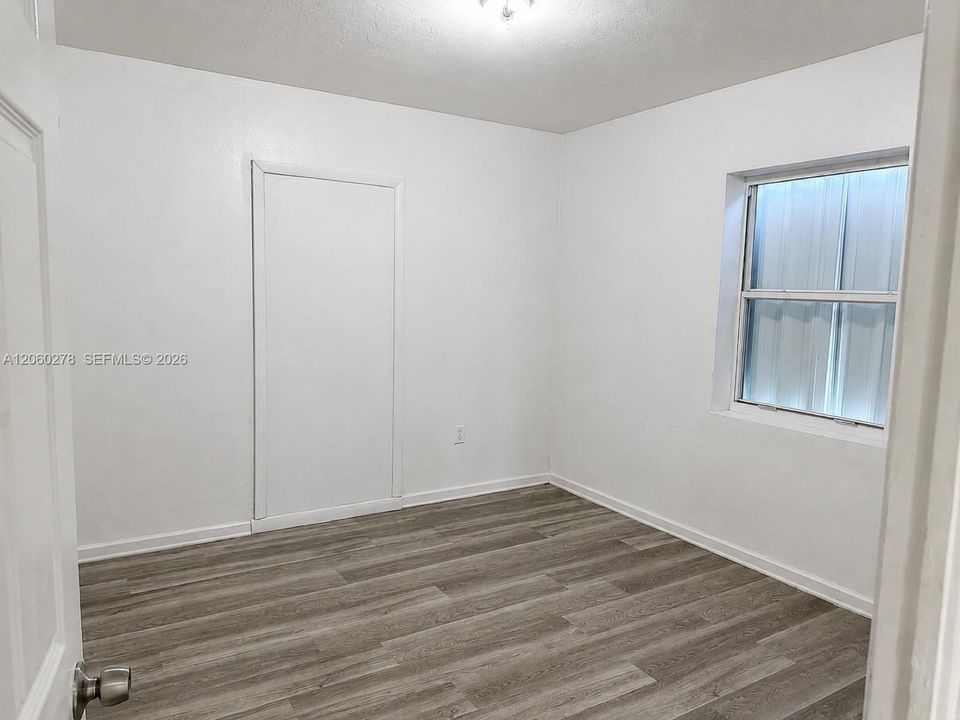 En Venta: $599,000 (4 camas, 3 baños, 1458 Pies cuadrados)
