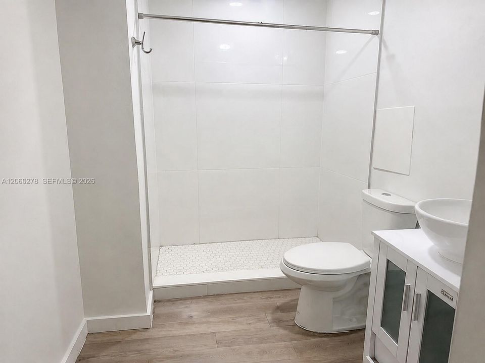 En Venta: $599,000 (4 camas, 3 baños, 1458 Pies cuadrados)