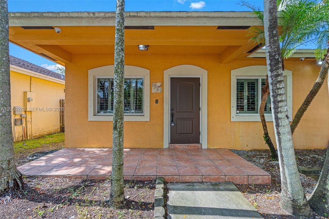 На продажу: $425,000 (3 спален, 2 ванн, 1554 Квадратных фут)