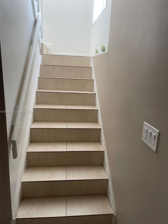 En Renta: $2,800 (3 camas, 2 baños, 1340 Pies cuadrados)