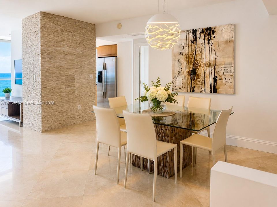 En Venta: $1,575,000 (2 camas, 2 baños, 1392 Pies cuadrados)