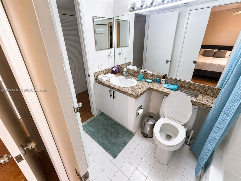 For Sale: $455,000 (2 beds, 2 baths, 1150 Square Feet)