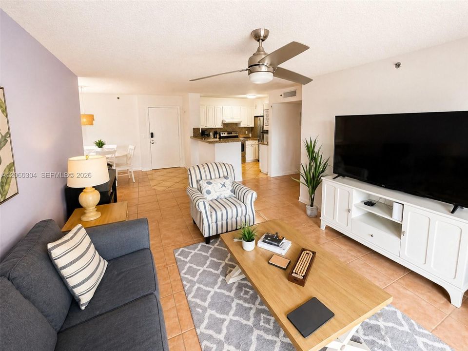 For Sale: $455,000 (2 beds, 2 baths, 1150 Square Feet)