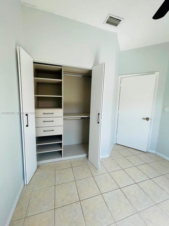 В аренду: $2,900 (3 спален, 2 ванн, 1528 Квадратных фут)