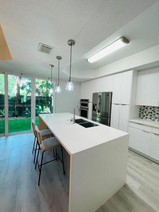 В аренду: $2,900 (3 спален, 2 ванн, 1528 Квадратных фут)