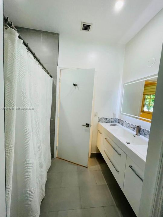 В аренду: $2,900 (3 спален, 2 ванн, 1528 Квадратных фут)
