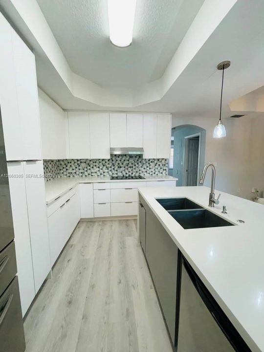 В аренду: $2,900 (3 спален, 2 ванн, 1528 Квадратных фут)