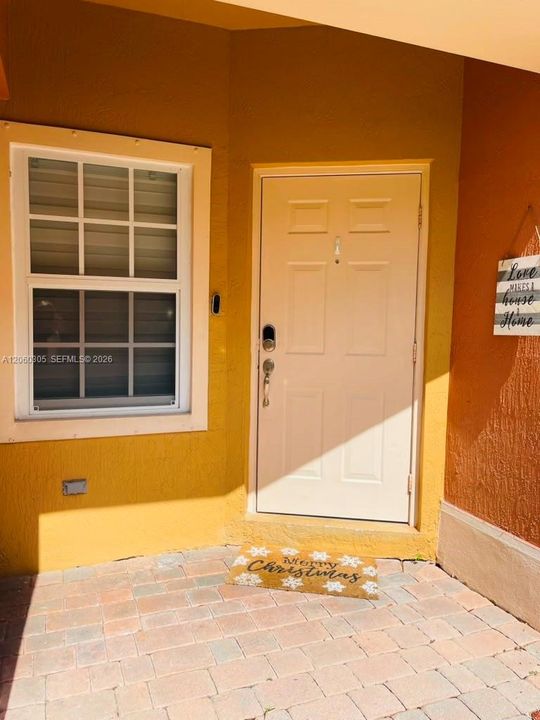 В аренду: $2,900 (3 спален, 2 ванн, 1528 Квадратных фут)