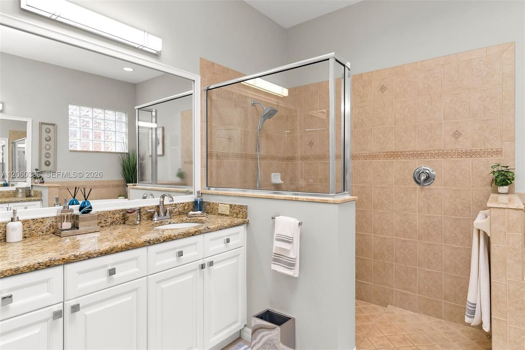En Venta: $690,000 (3 camas, 2 baños, 0 Pies cuadrados)