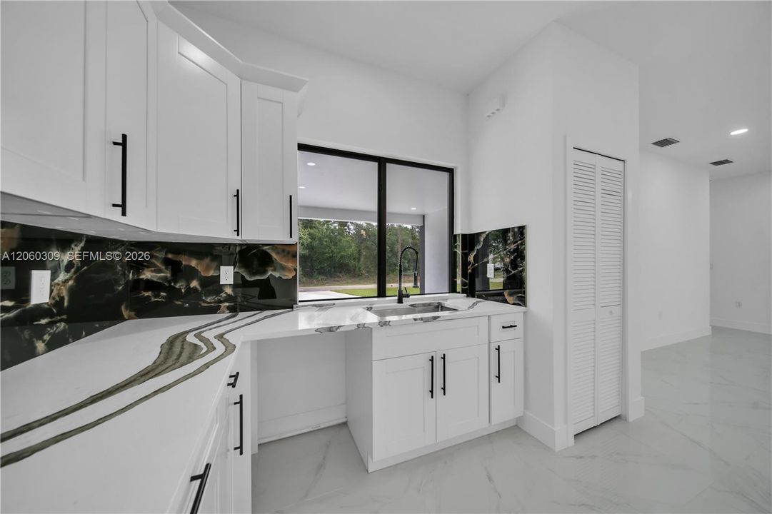 En Venta: $304,999 (3 camas, 2 baños, 1200 Pies cuadrados)