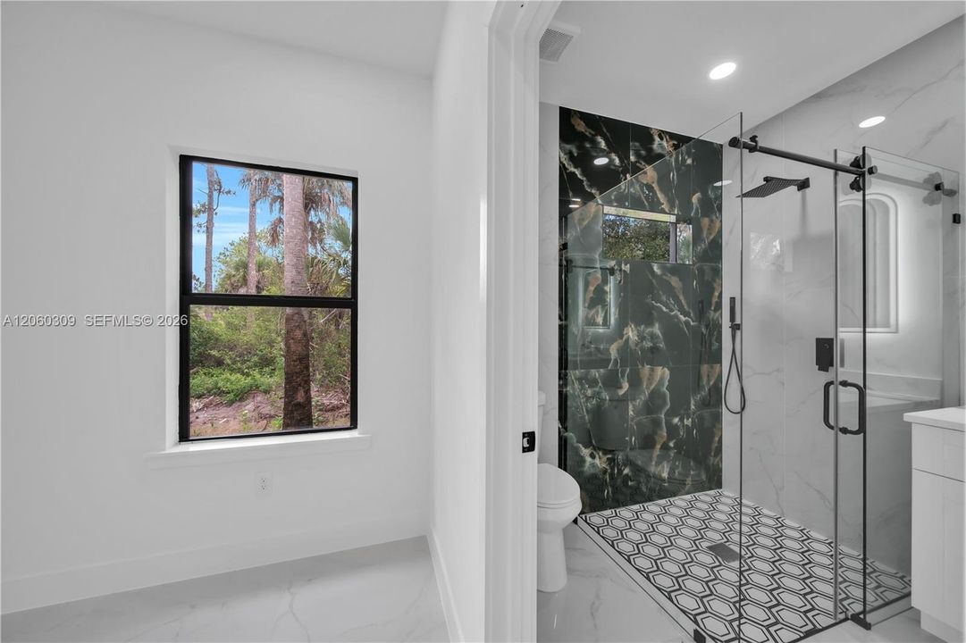 En Venta: $304,999 (3 camas, 2 baños, 1200 Pies cuadrados)