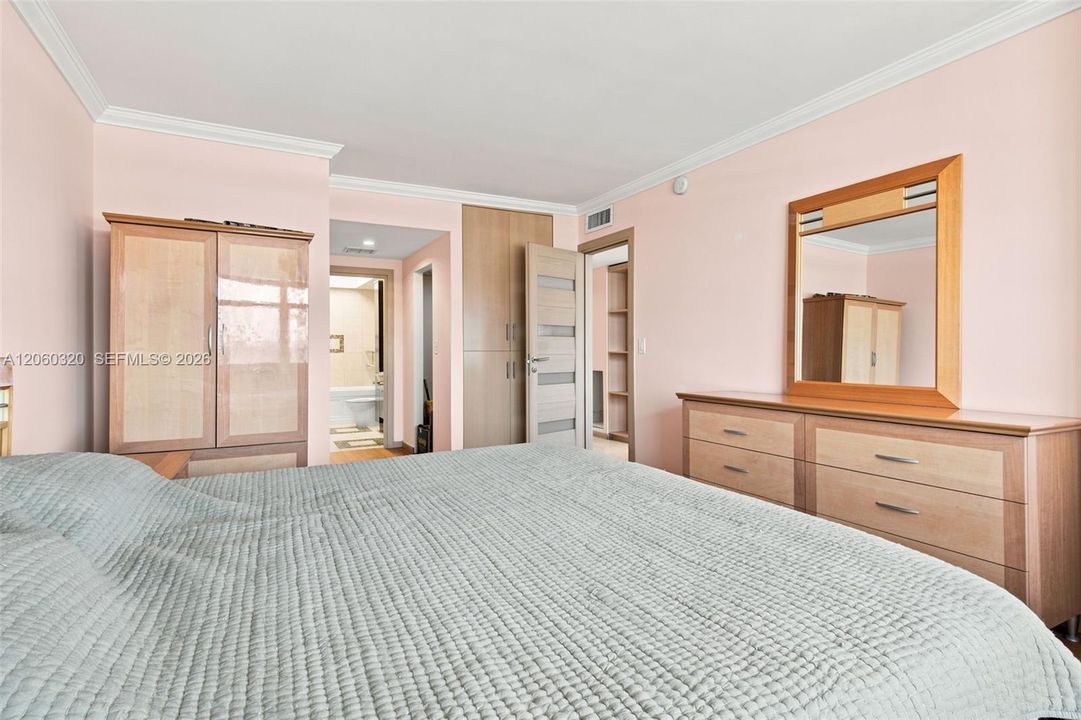 На продажу: $530,000 (2 спален, 2 ванн, 1350 Квадратных фут)