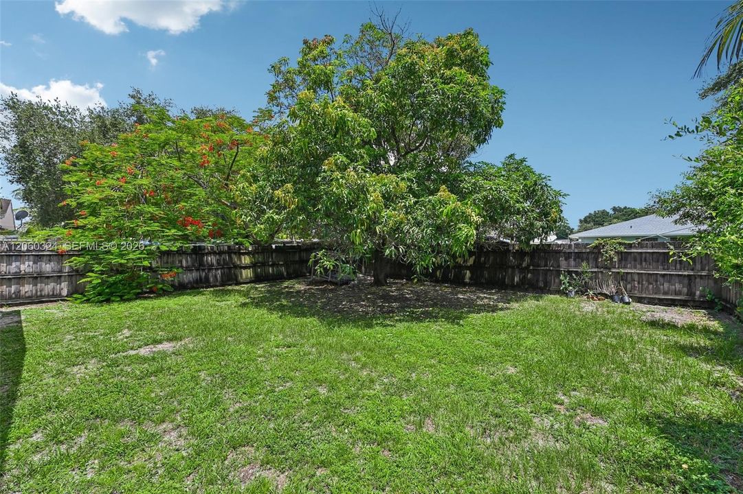 En Venta: $620,000 (0 camas, 0 baños, 1890 Pies cuadrados)