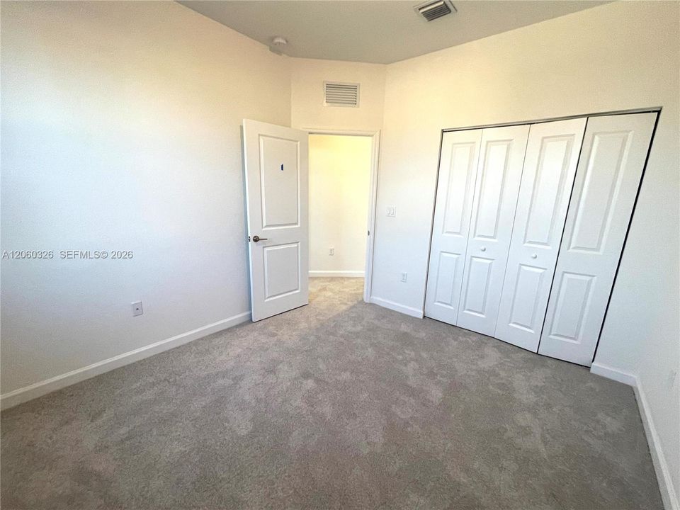 For Rent: $3,000 (3 beds, 2 baths, 1812 Square Feet)