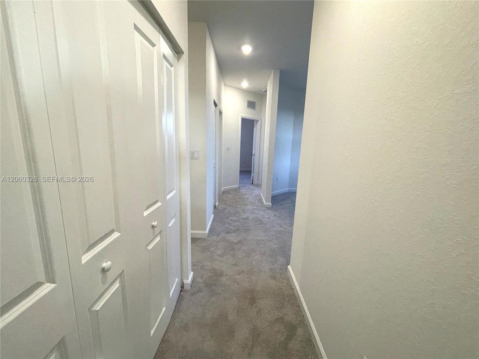 For Rent: $3,000 (3 beds, 2 baths, 1812 Square Feet)