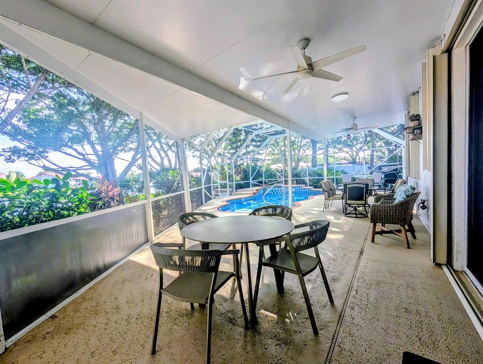 Patio / Seating area