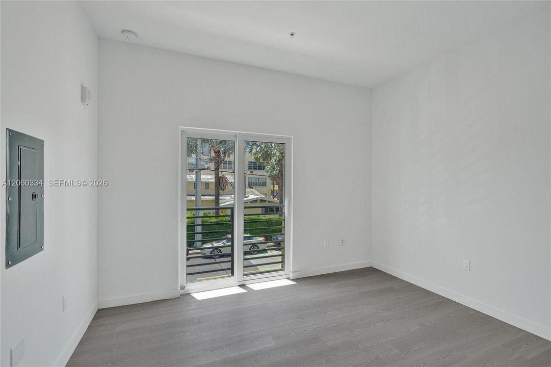 В аренду: $2,295 (1 спален, 1 ванн, 0 Квадратных фут)