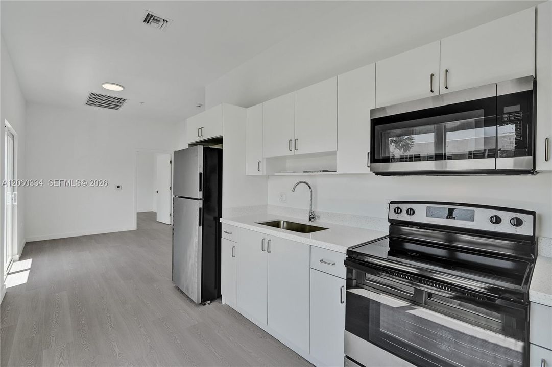 В аренду: $2,295 (1 спален, 1 ванн, 0 Квадратных фут)